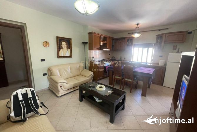 Shtepi ne shitje 2+1 ne Tirane - 110,000 Euro
