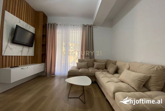 Shtepi me qera Apartament ne Tirane, 2+1, Mobilimi E mobiluar, Pagesa 450  Euro.