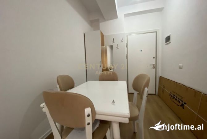 Shtepi me qera 2+1 ne Tirane - 450 Euro