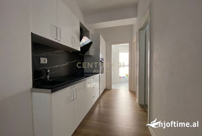 Shtepi me qera Apartament ne Tirane, 2+1, Mobilimi E mobiluar, Pagesa 450  Euro.