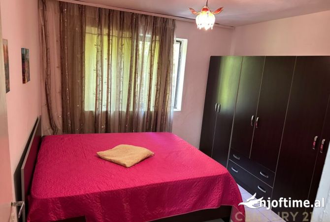 Shtepi me qera Apartament ne Tirane, 1+1, Mobilimi E mobiluar, Pagesa 400  Euro.