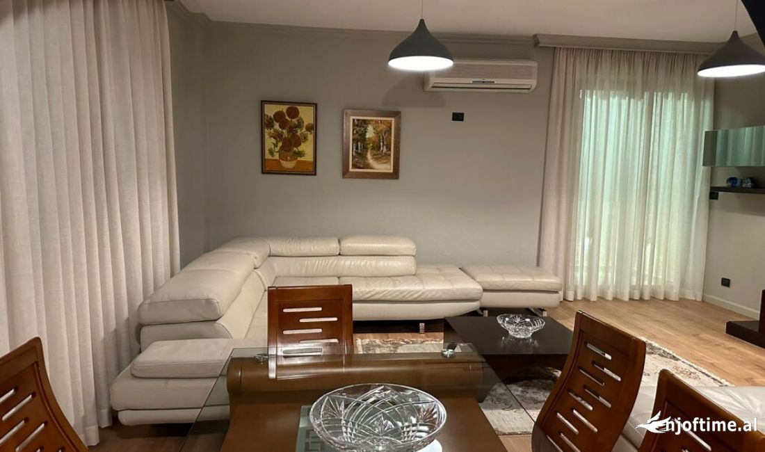 Shtepi me qera Apartament ne Tirane, 2+1, Mobilimi E mobiluar, Pagesa 1,100  Euro.