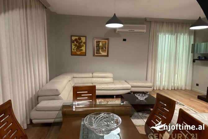 Shtepi me qera 2+1 ne Tirane - 1,100 Euro