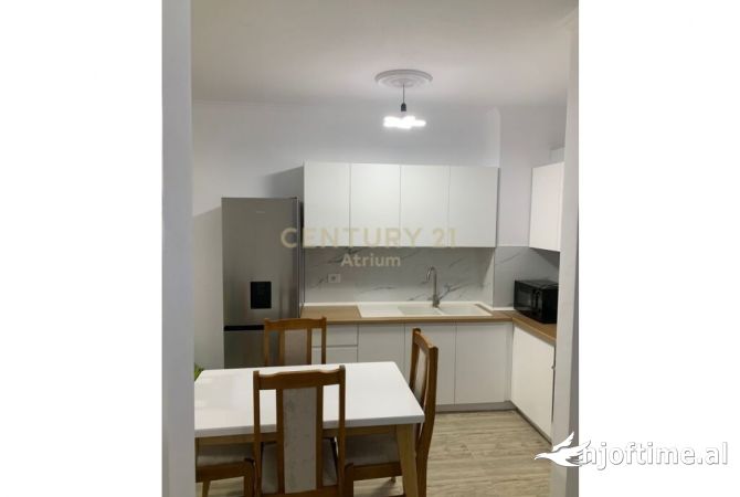 Shtepi me qera Apartament ne Tirane, 1+1, Mobilimi E mobiluar, Pagesa 500  Euro.