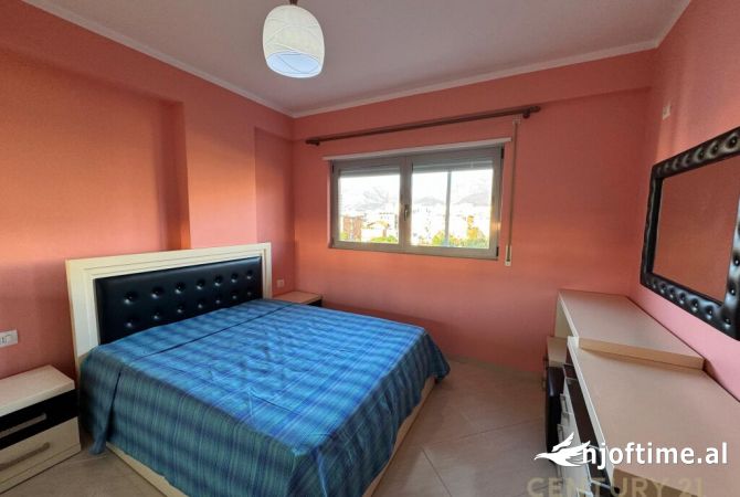 Shtepi me qera Apartament ne Tirane, 2+1, Mobilimi E mobiluar, Pagesa 550  Euro.