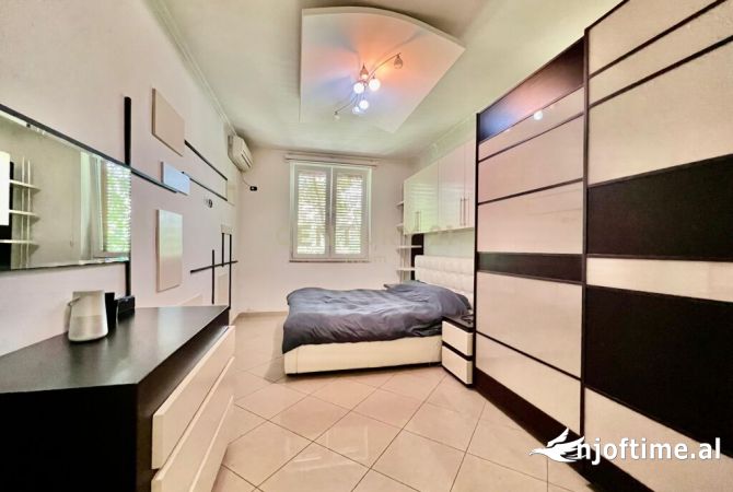 Shtepi me qera Apartament ne Tirane, 2+1, Mobilimi E mobiluar, Pagesa 780  Euro.