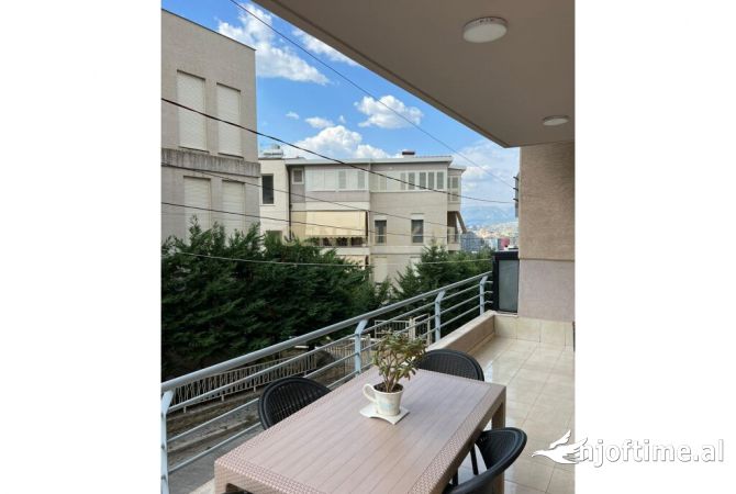 Shtepi me qera Apartament ne Tirane, 1+1, Mobilimi E mobiluar, Pagesa 600  Euro.