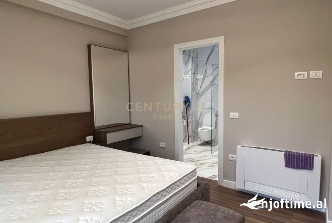 Shtepi me qera Apartament ne Tirane, 3+1, Mobilimi E mobiluar, Pagesa 1,100  Euro.