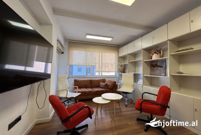 Ambient biznesi me qera 3+1 ne Tirane - 1,400 Euro