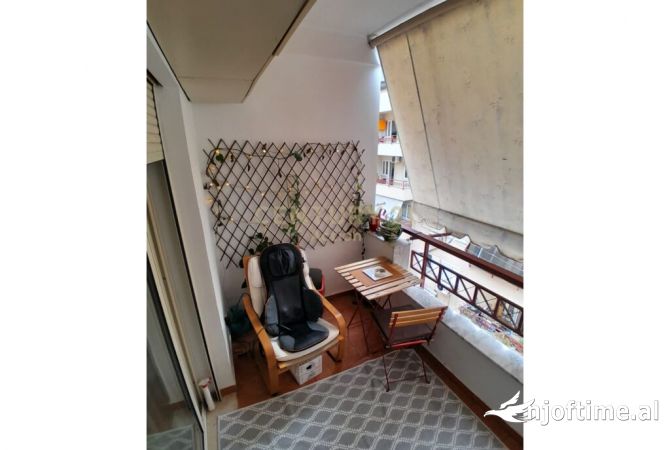 Shtepi ne shitje Apartament ne Tirane, 2+1, Mobilimi E mobiluar, Pagesa 148,000  Euro.