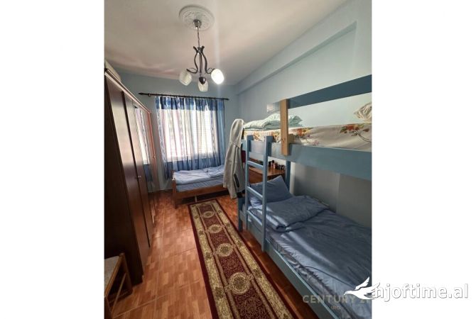 Shtepi ne shitje Apartament ne Tirane, 2+1, Mobilimi E mobiluar, Pagesa 139,000  Euro.