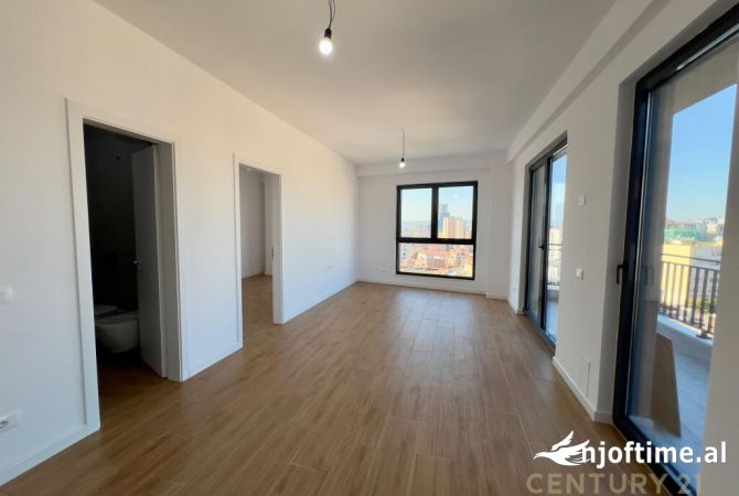 Ambient biznesi me qera 3+1 ne Tirane - 800 Euro