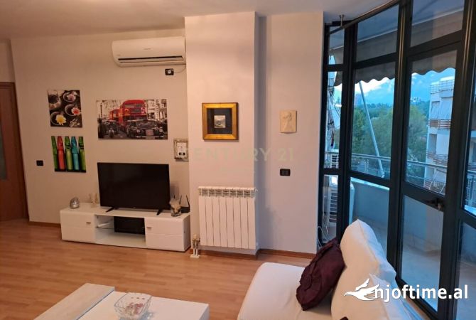 Shtepi me qera 2+1 ne Tirane - 650 Euro