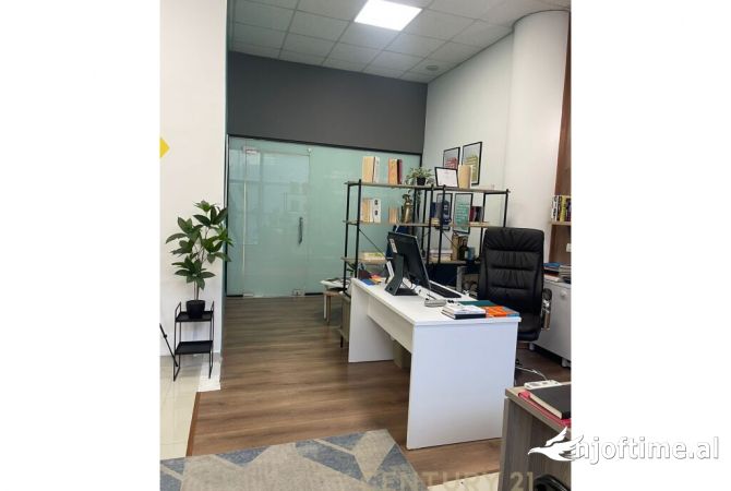 Ambient biznesi ne shitje 1+1 ne Tirane - 140,000 Euro