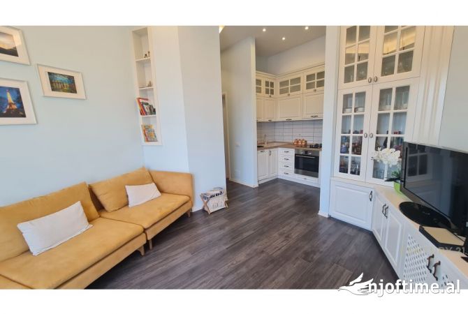 Shtepi me qera 2+1 ne Tirane - 700 Euro