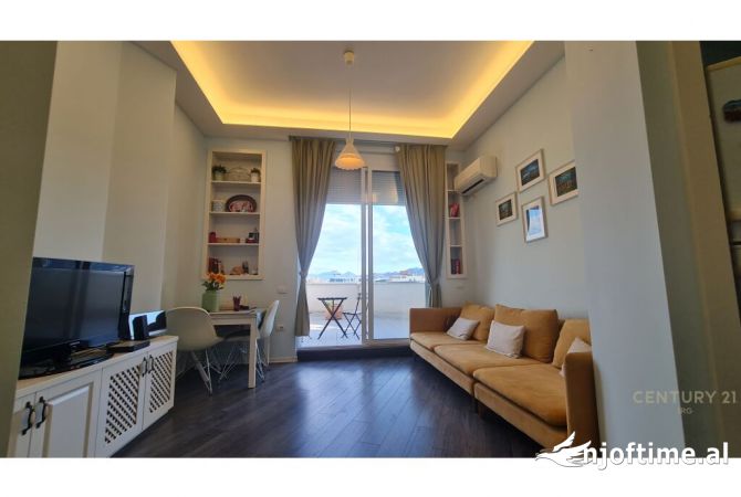 Shtepi me qera 2+1 ne Tirane - 700 Euro