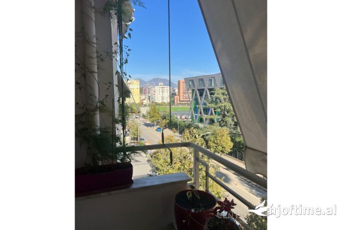 Shtepi me qera Apartament ne Tirane, 3+1, Mobilimi E mobiluar, Pagesa 1,650  Euro.