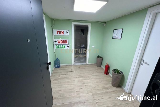 Ambient biznesi me qera 3+1 ne Tirane - 7,000 Euro