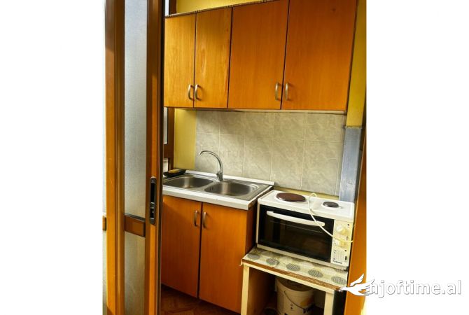 Shtepi me qera 1+1 ne Tirane - 550 Euro
