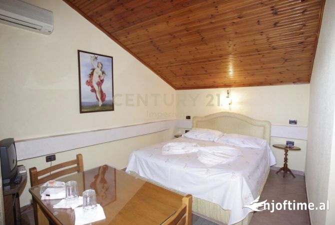 Ambient biznesi me qera 5+1 ne Tirane - 3,500 Euro
