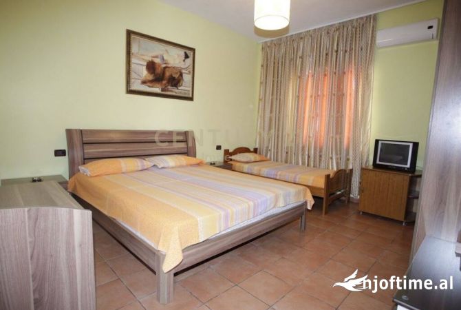 Ambient biznesi me qera 5+1 ne Tirane - 3,500 Euro