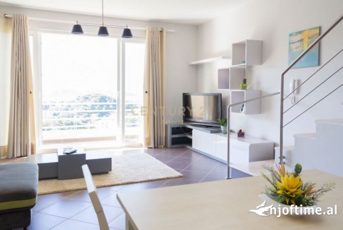 Shtepi me qera Duplex(shtepi me 2 kate) ne Tirane, 2+1, Mobilimi E mobiluar, Pagesa 900  Euro.