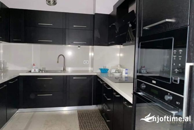 Shtepi me qera 1+1 ne Tirane - 750 Euro