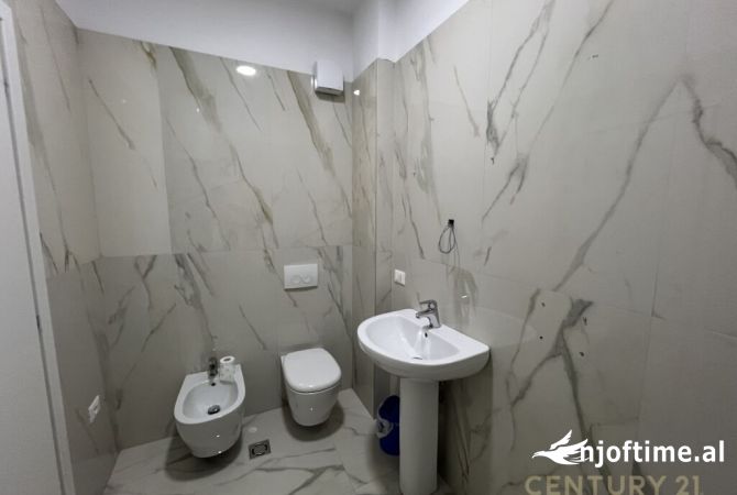 Zyra per qira tek kompleksi Kika 2