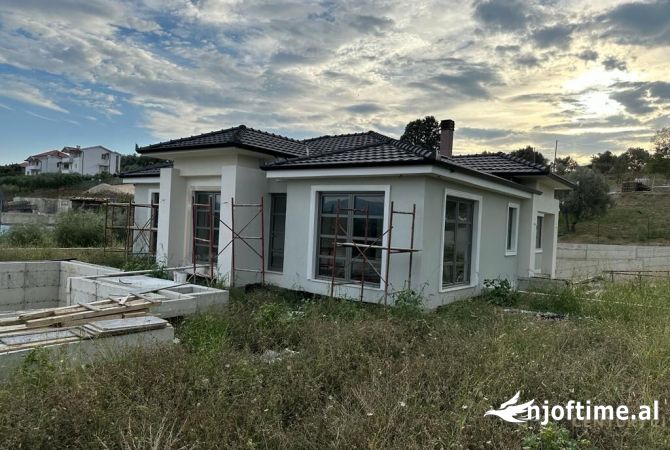 Shtepi ne shitje 4+1 ne Tirane - 650,000 Euro