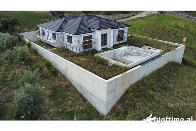 Shtepi ne shitje 4+1 ne Tirane - 650,000 Euro