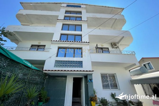 Ambient biznesi me qera 5+1 ne Tirane - 3,000 Euro