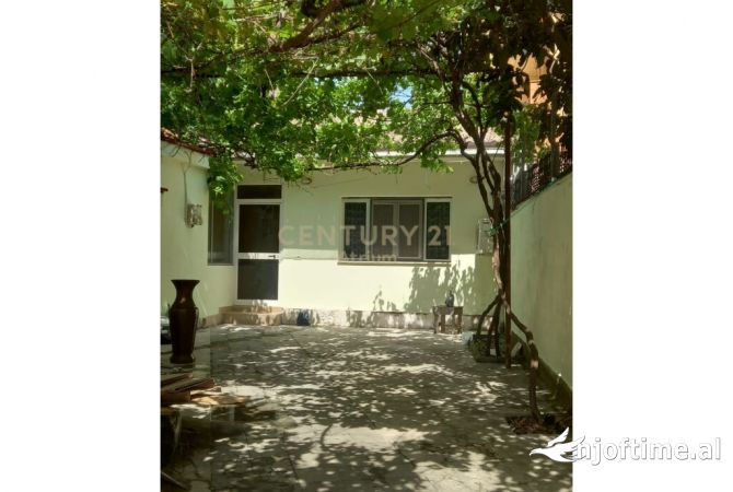 Shtepi me qera Apartament ne Tirane, 1+1, Mobilimi E mobiluar, Pagesa 500  Euro.