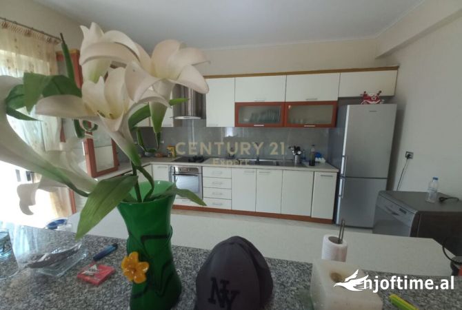 Shtepi me qera 3+1 ne Tirane - 700 Euro