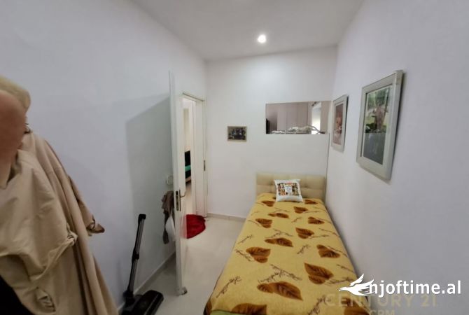 Shtepi me qera Shtepi Private ne Tirane, 2+1, Mobilimi E mobiluar, Pagesa 600  Euro.