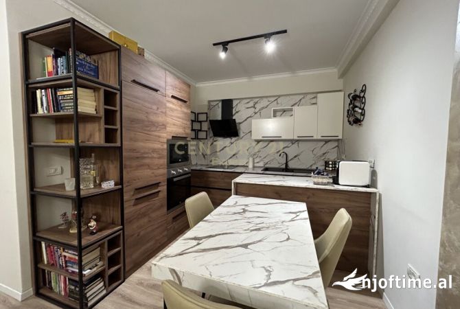 Shtepi me qera 2+1 ne Tirane - 850 Euro