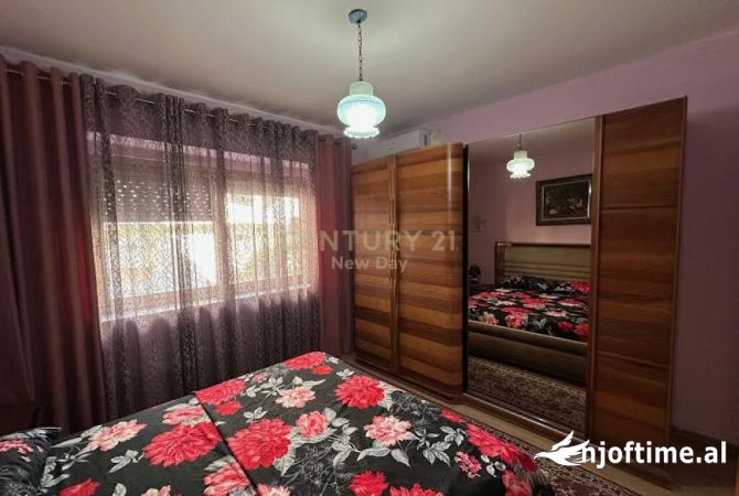 Shtepi me qera Apartament ne Tirane, 2+1, Mobilimi E mobiluar, Pagesa 800  Euro.
