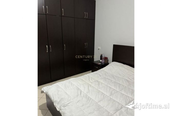 Shtepi ne shitje Apartament ne Tirane, 1+1, Mobilimi E mobiluar, Pagesa 85,000  Euro.