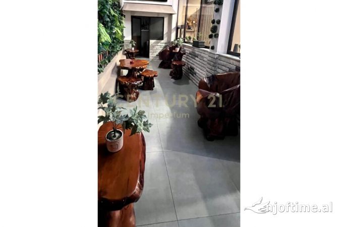 Prane Lion Park rruga e Elbasanit shitet  biznes parukeri - estetike