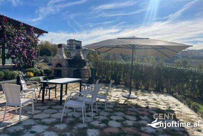 Shtepi me qera 3+1 ne Tirane - 1,200 Euro