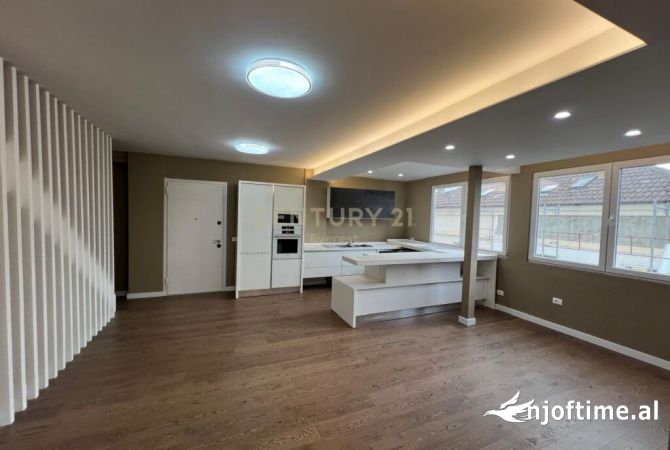 Ambient biznesi me qera 3+1 ne Tirane - 5,000 Euro