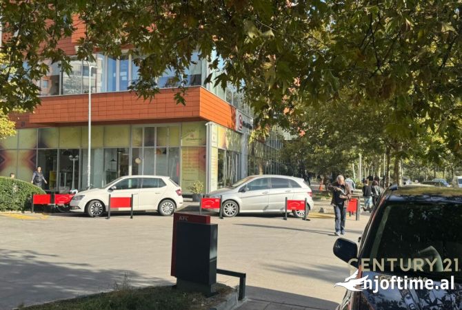 Ambient biznesi me qera 3+1 ne Tirane - 6,000 Euro