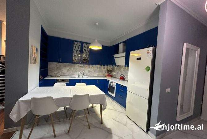 Shtepi me qera 2+1 ne Tirane - 800 Euro