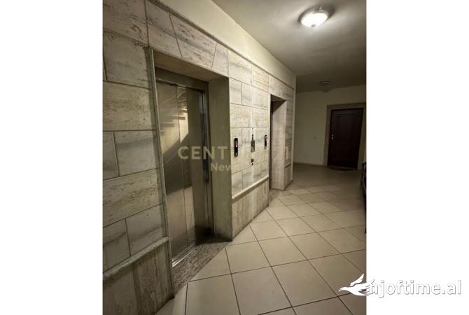 Zyre per qira prane Drejtorise se Policise