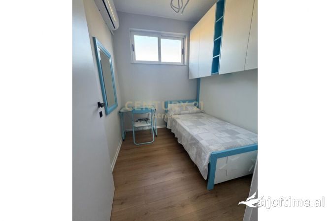 Shtepi me qera Apartament ne Tirane, 3+1, Mobilimi E mobiluar, Pagesa 550  Euro.