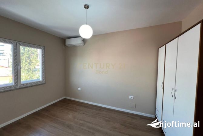 Shtepi me qera Apartament ne Tirane, 1+1, Mobilimi Bosh, pa mobiluar, Pagesa 850  Euro.