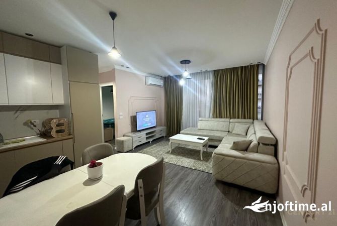 Shtepi me qera 2+1 ne Tirane - 750 Euro