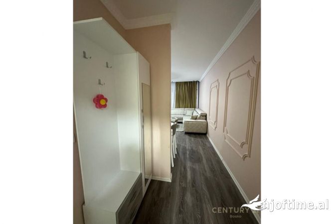 Shtepi me qera Apartament ne Tirane, 2+1, Mobilimi E mobiluar, Pagesa 750  Euro.