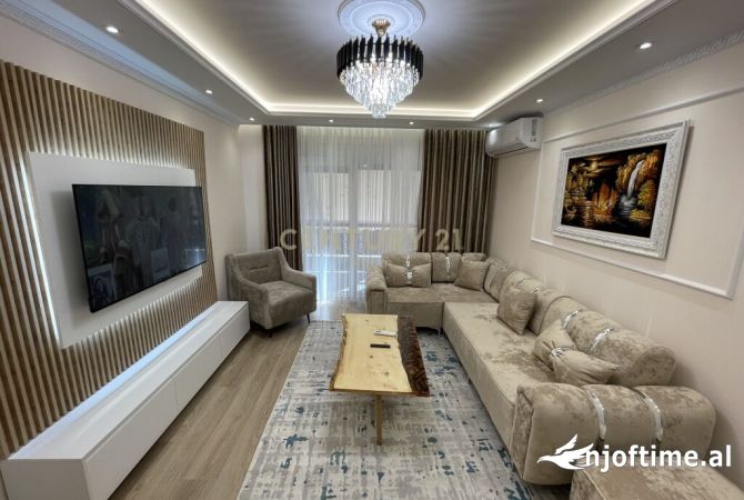Shtepi me qera 2+1 ne Tirane - 1,200 Euro