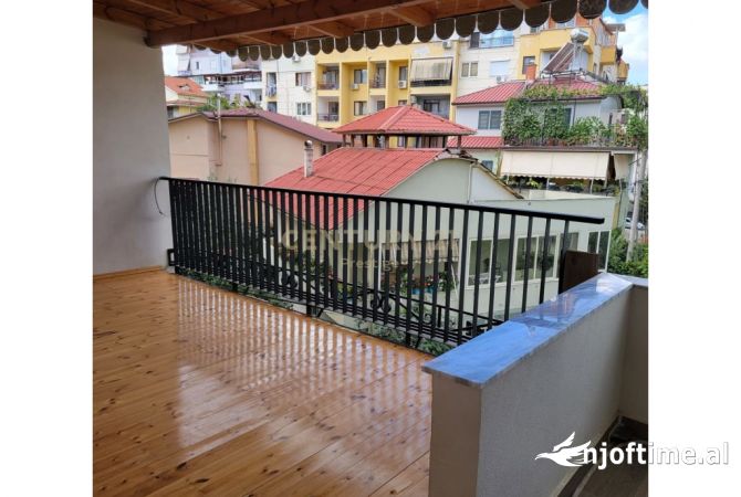 Shtepi ne shitje 2+1 ne Tirane - 250,000 Euro