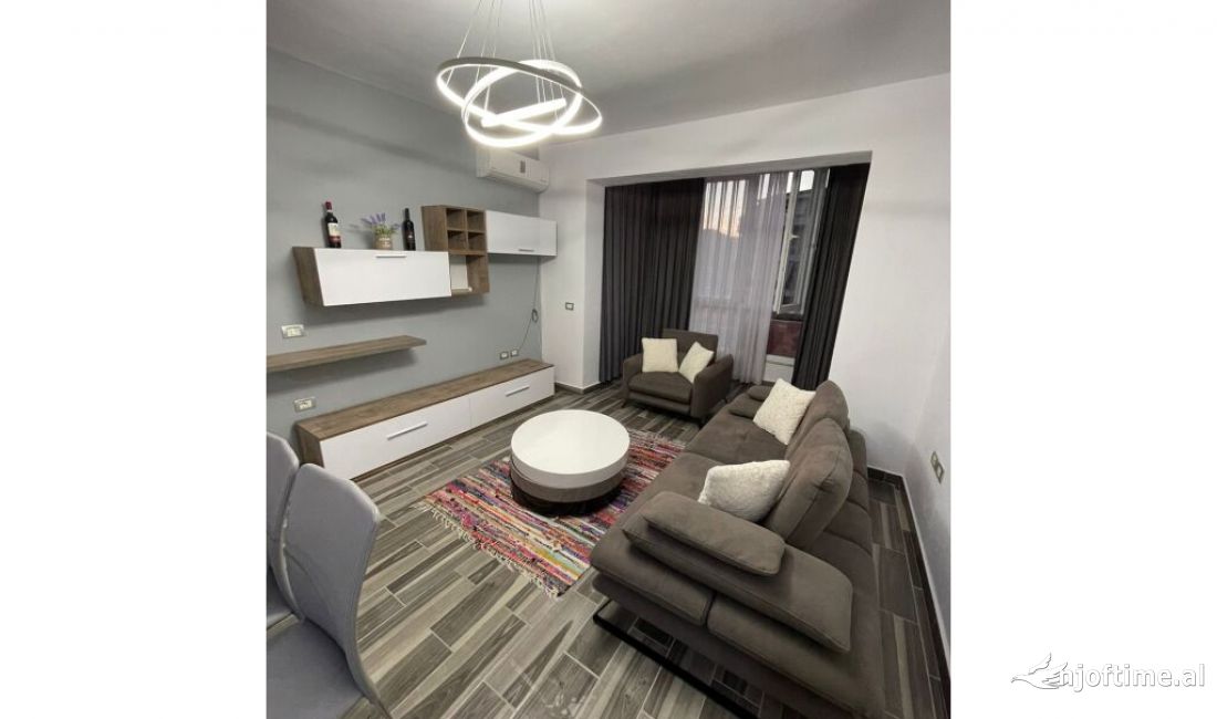 Shtepi me qera Apartament ne Tirane, 1+1, Mobilimi E mobiluar, Pagesa 550  Euro.